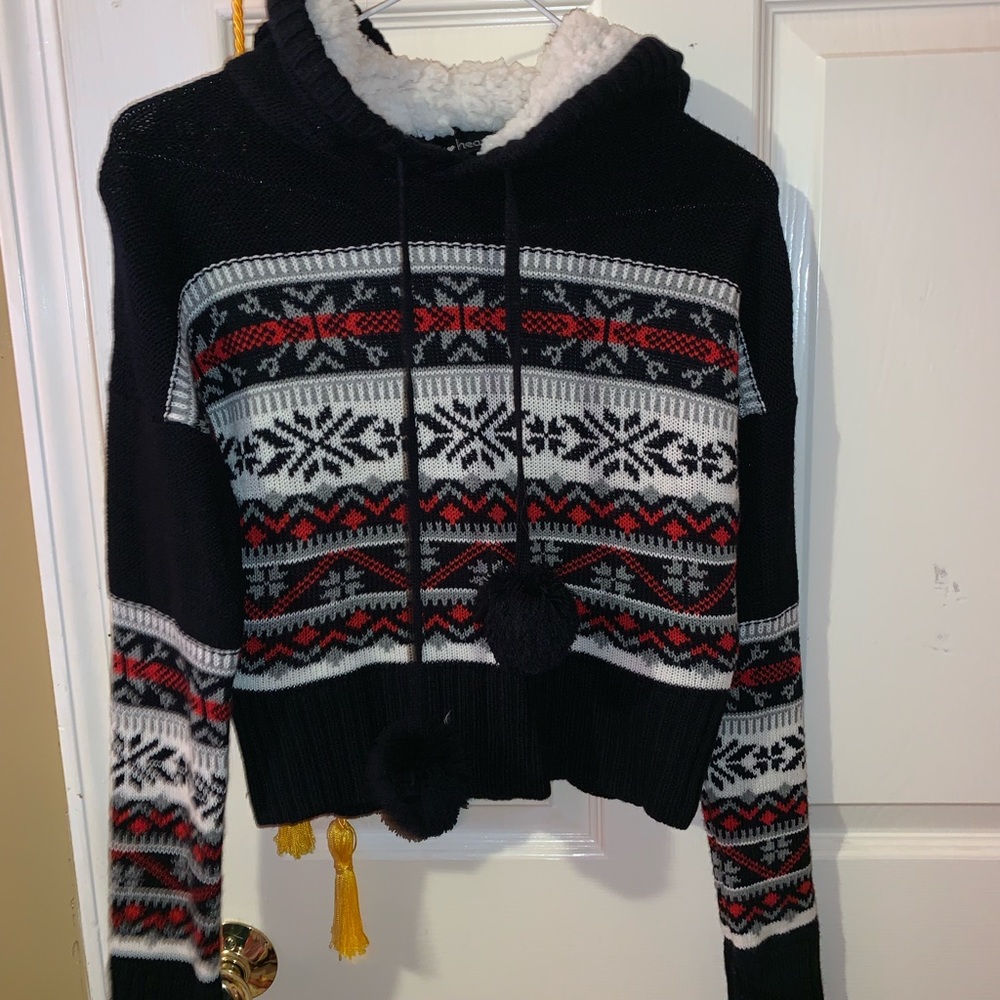 Sweater - Picture 2 of 3